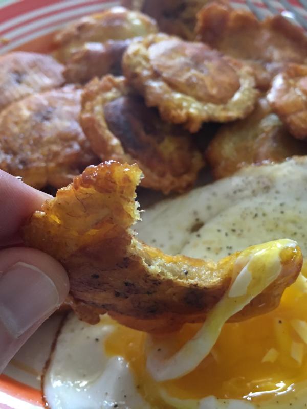 Patacon con huevo frito photo 1